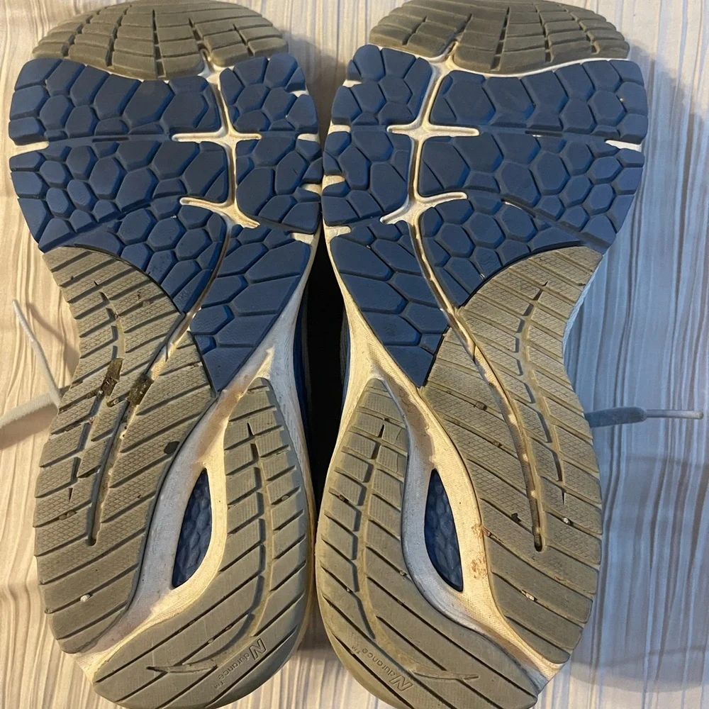 New balance fresh foam 860 A11 blue running shoes size‎ 9 1/2